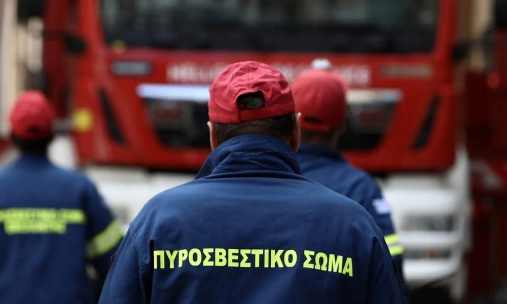 Νταλίκα «δίπλωσε» κοντά στην έξοδο Λαγυνών στη Θεσσαλονίκη